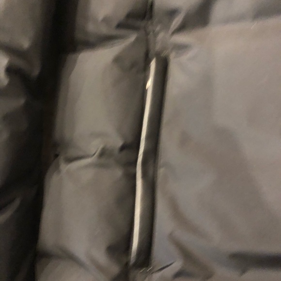 Mackage real size small almost new - Picture 6 of 9